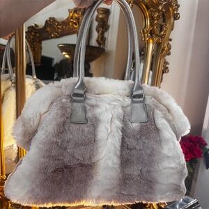 Donna Sleyers faux fur bag large furry